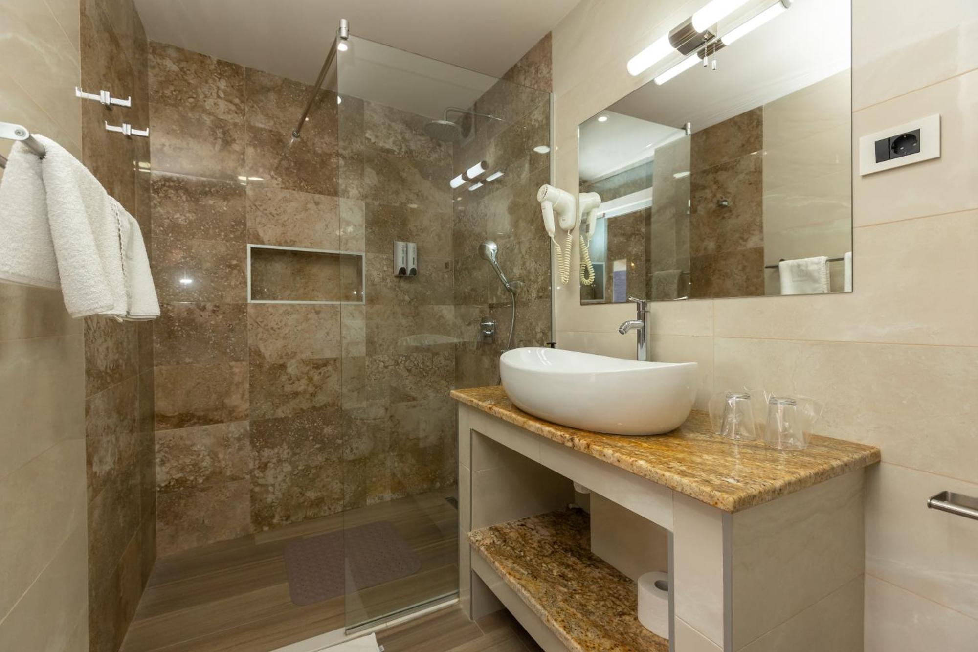 Africa Room Old Town - זאדאר מראה חיצוני תמונה